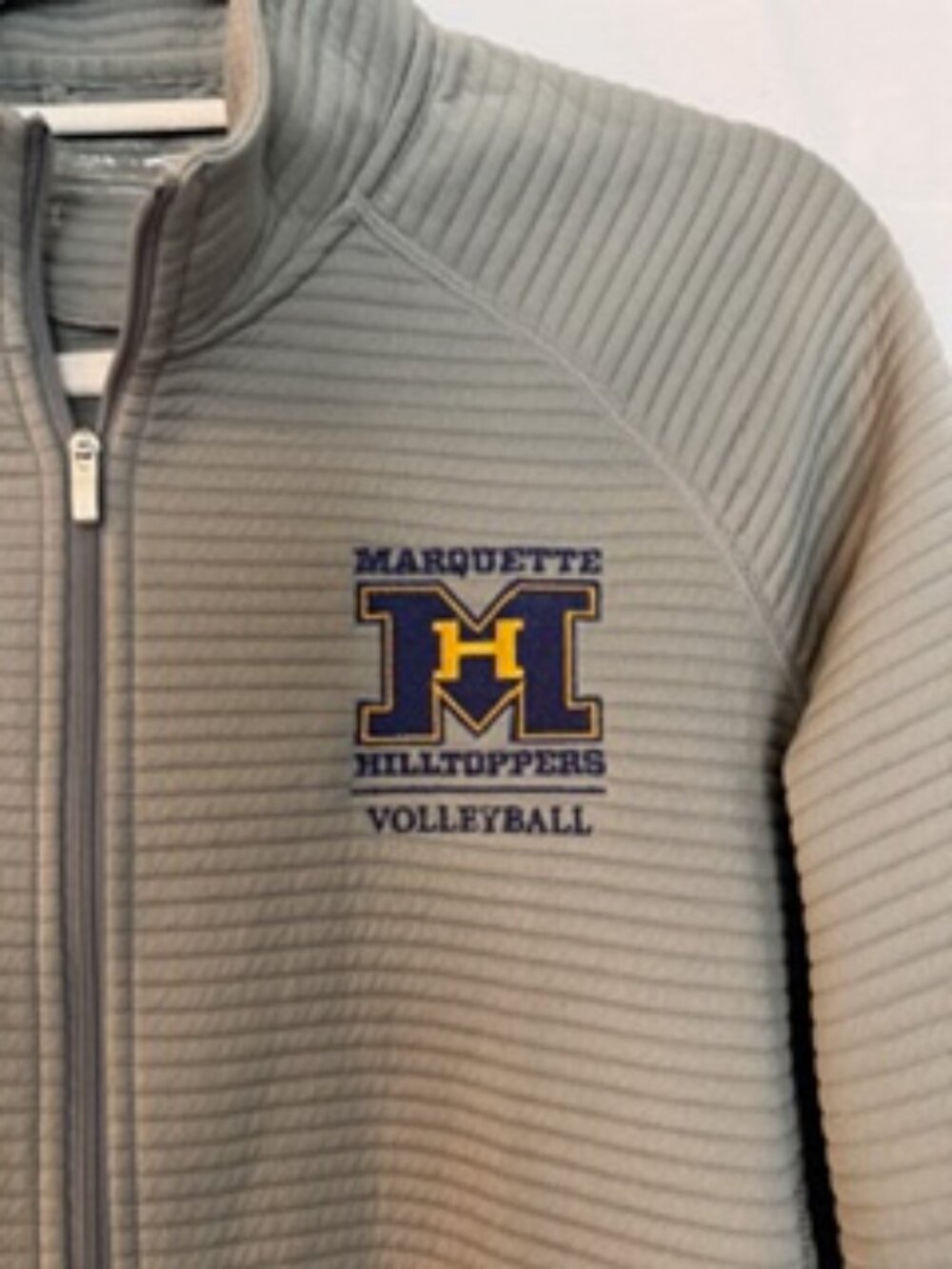 Adidas Marquette Hilltoppers Volleyball Full Zip Jacket Gray Women’s Size L/XL